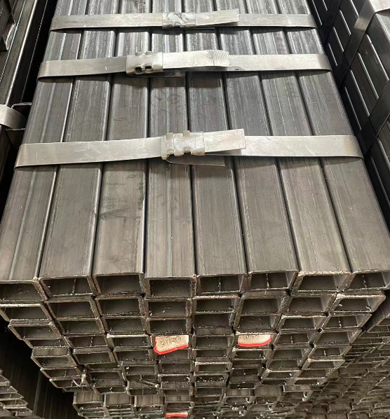 赣州工业用梯子 镀锌管焊接梯子 铁梯子方管梯