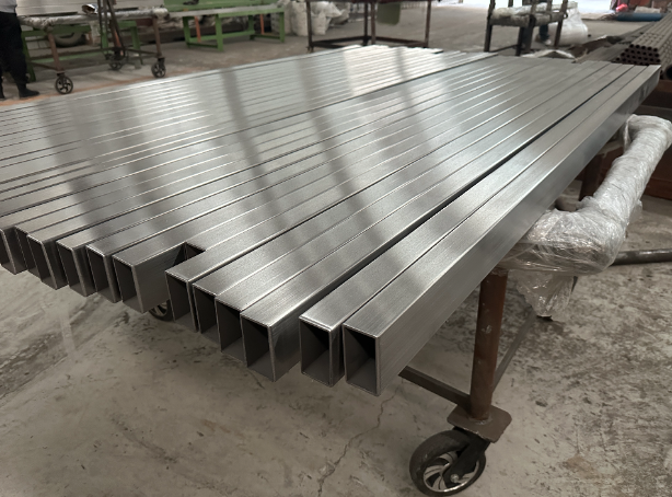 赣州新能源汽车用不锈钢方管 现货