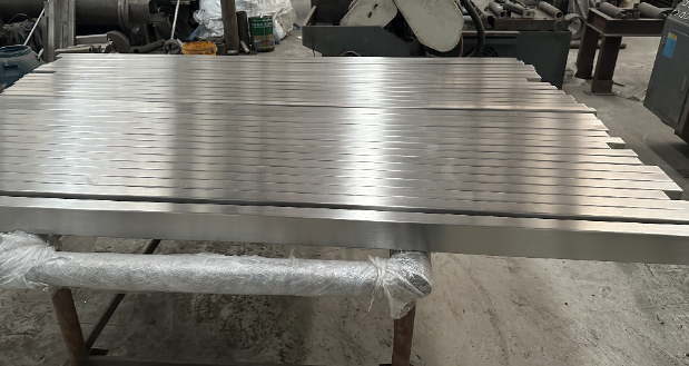 赣州不锈钢无缝方管 